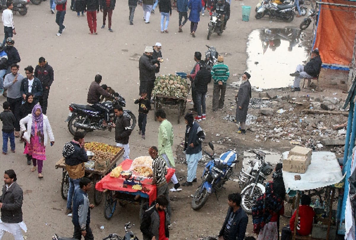 15 two-wheelers stolen from barricading near Shaheen Bagh