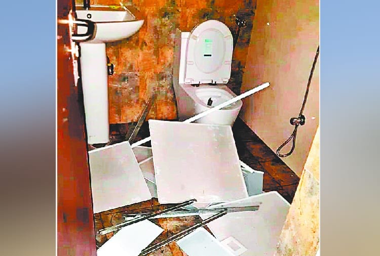 PGI Chandigarh Nehru Extension New Building Toilet False Ceiling Fell Down