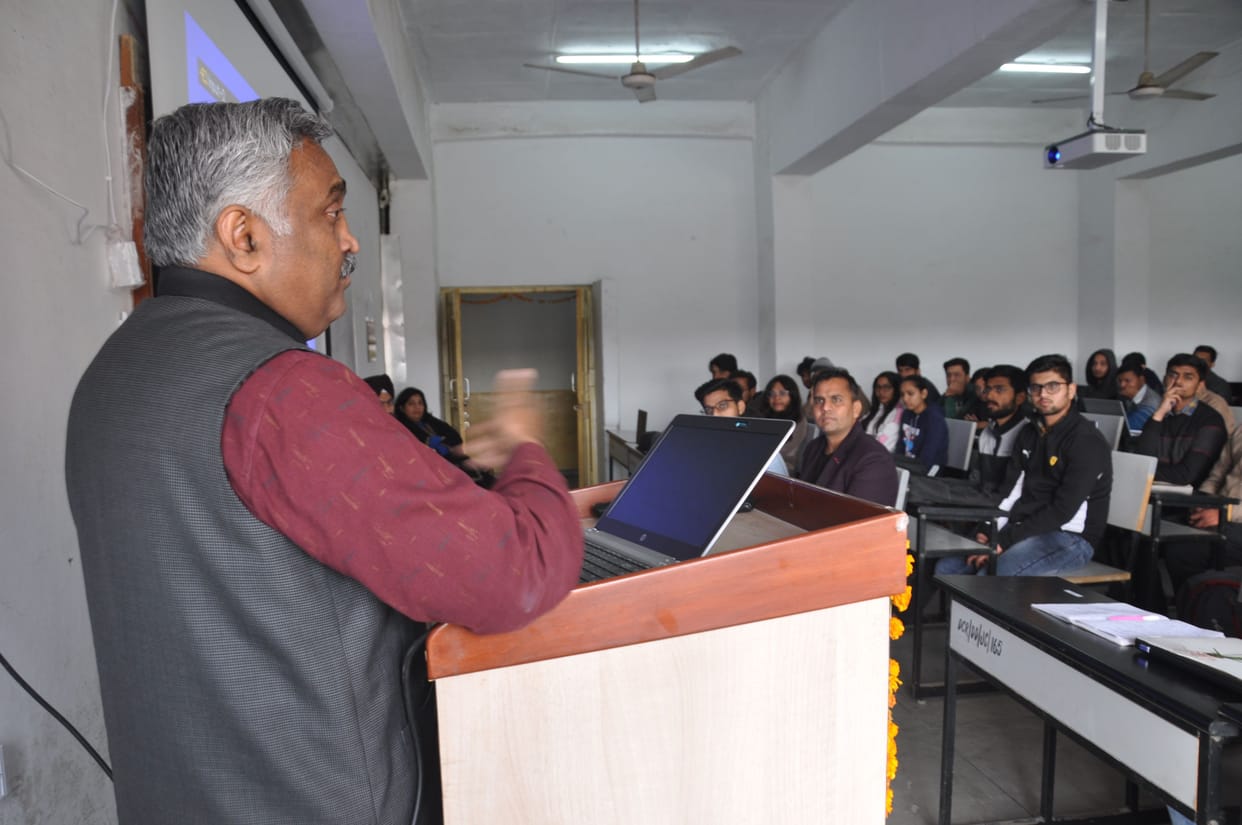 90 students learn python language in murthal university