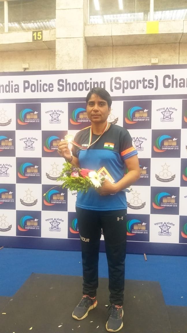 ranjna won gold in shooting