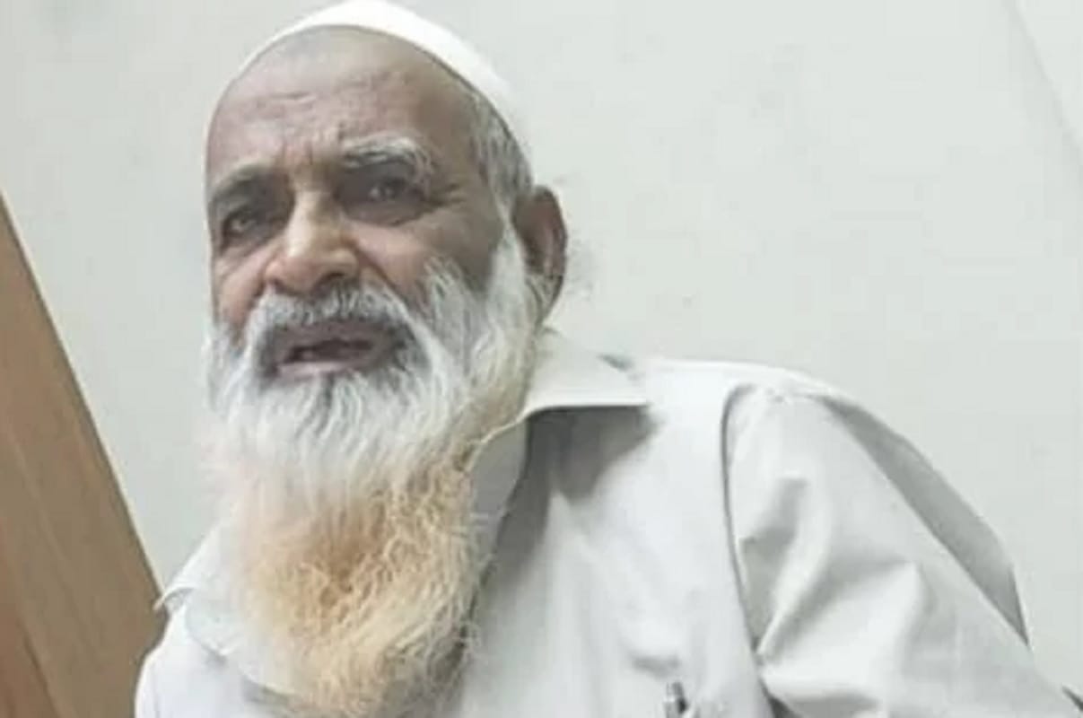 Dr Jalees Ansari came in search of those who helped in the serial blast