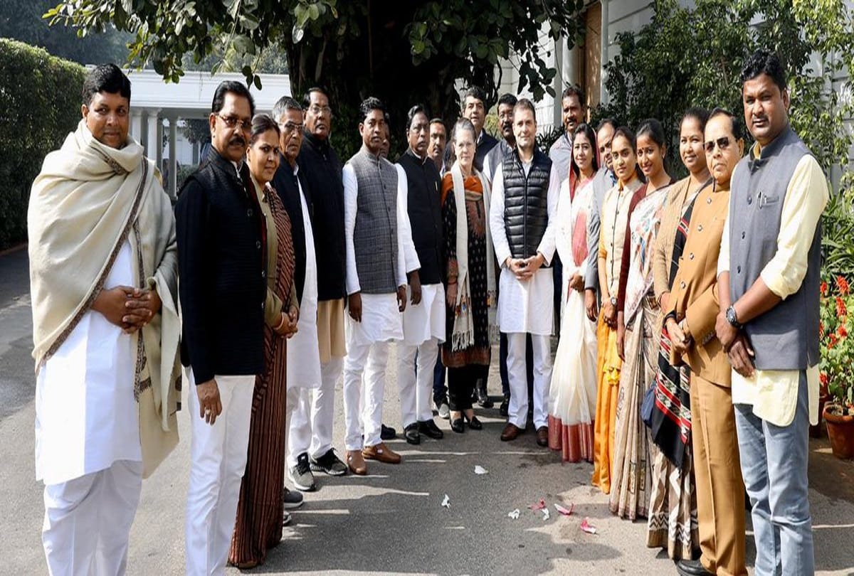 Congress MLA from Jharkhand meets Sonia and Rahul, cabinet expansion happen soon