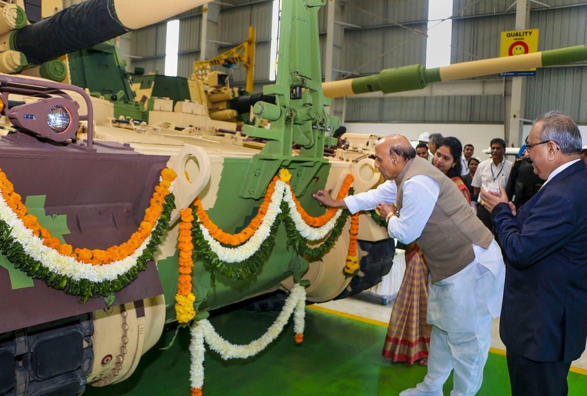 K 9 Vraj T cannon will create panic in enemys like pakistan it will fire three shells in 15 seconds