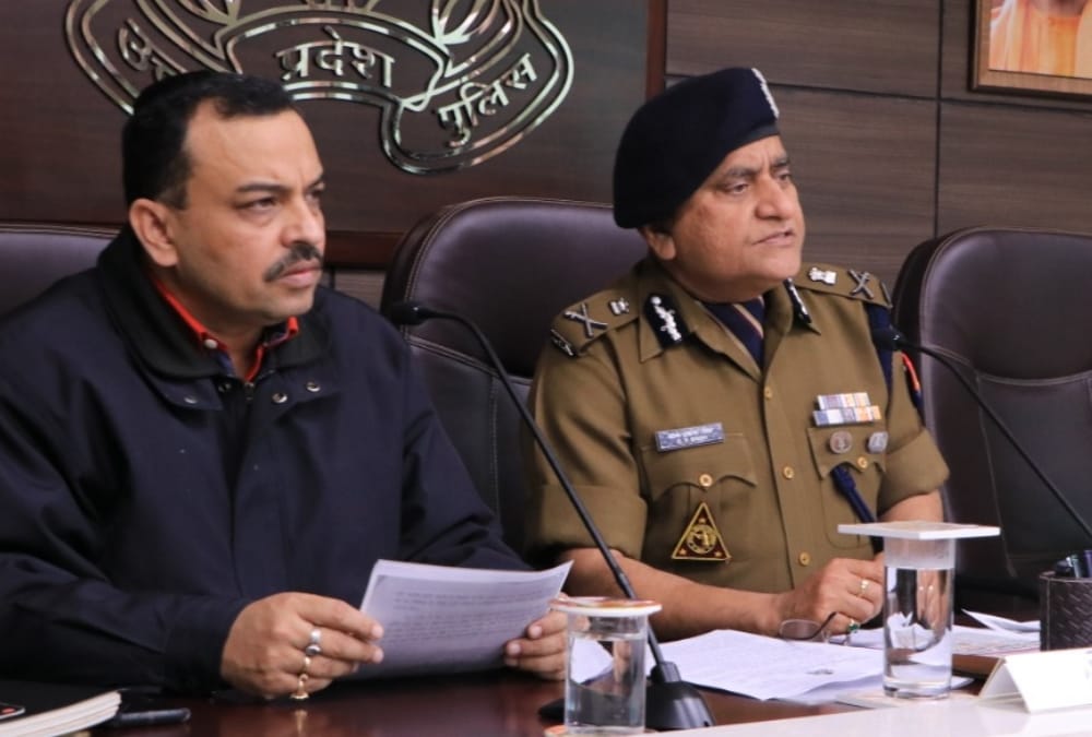 Mumbai Bomb Blast accused Jaleesh Ansari arrested by UP STF.