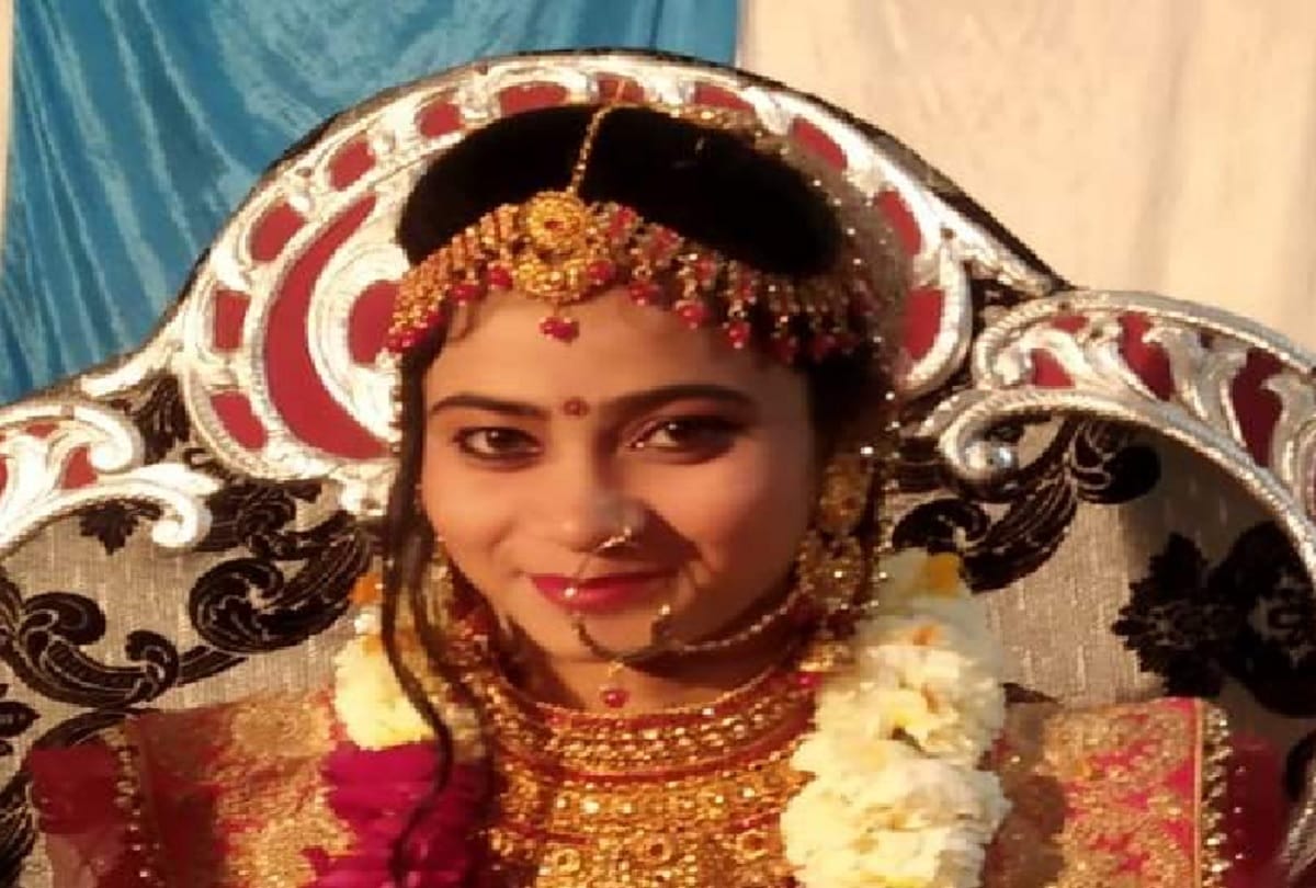 big road accident in sambhal Bride dies, groom injured
