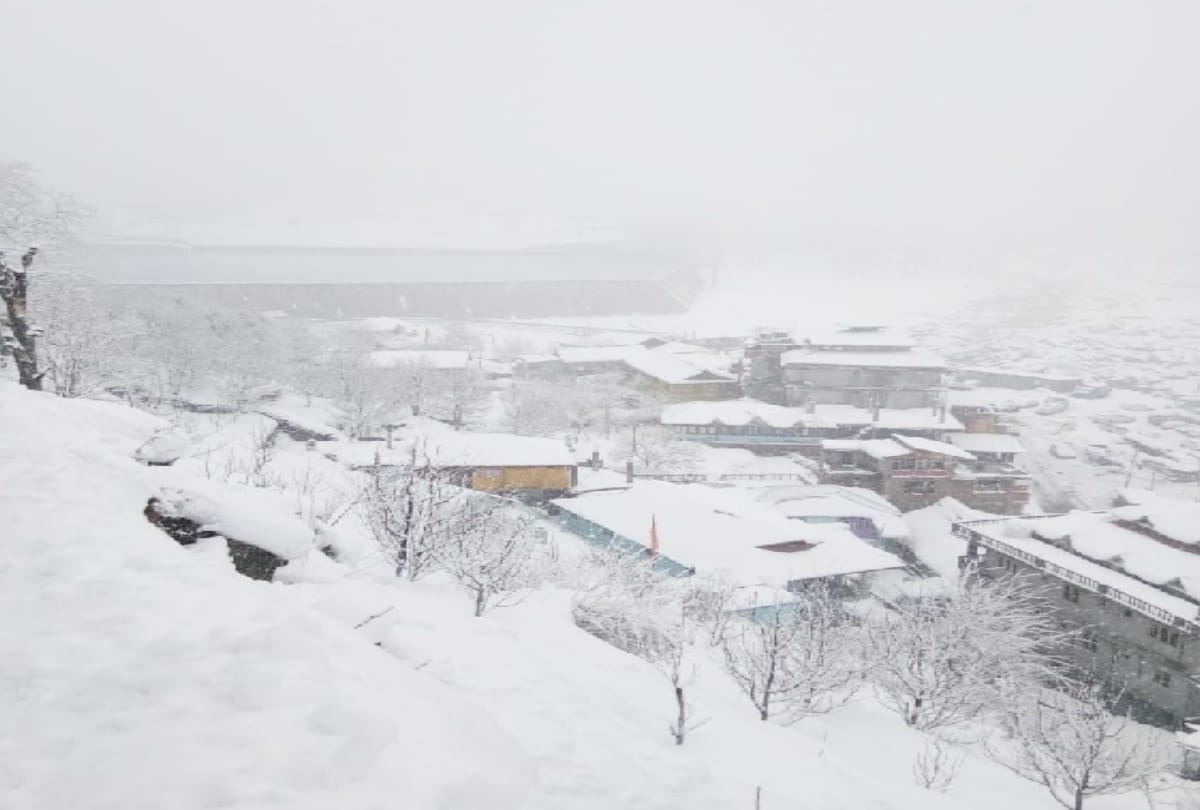 Uttarakhand Weather update : more than 100 villages covered from snow