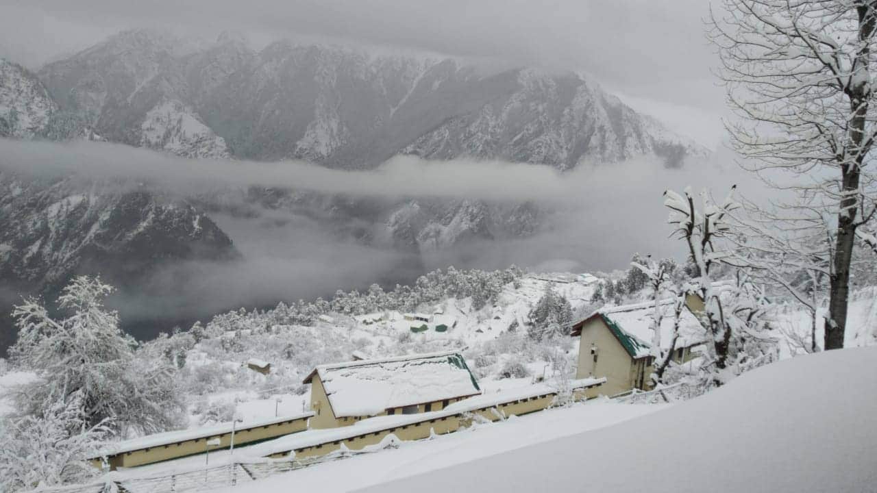Uttarakhand news : Bollywood famous producer-director Vishal Bhardwaj looking for shooting location in Auli
