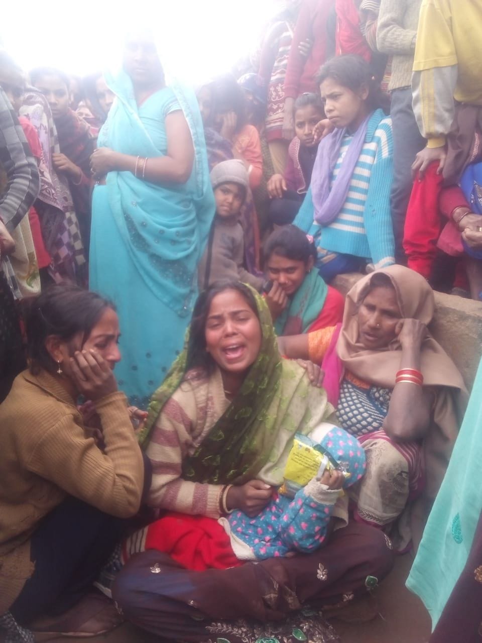ghareloo jhagade se tang aae yuvak ne lagaee phaansee, 10 din se tha laapata