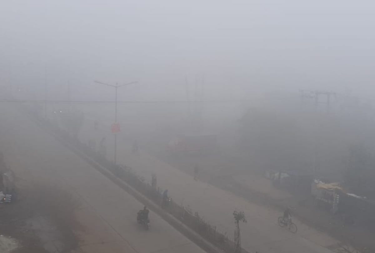 Heavy Fog in Delhi-NCR Stopping speed of drivers