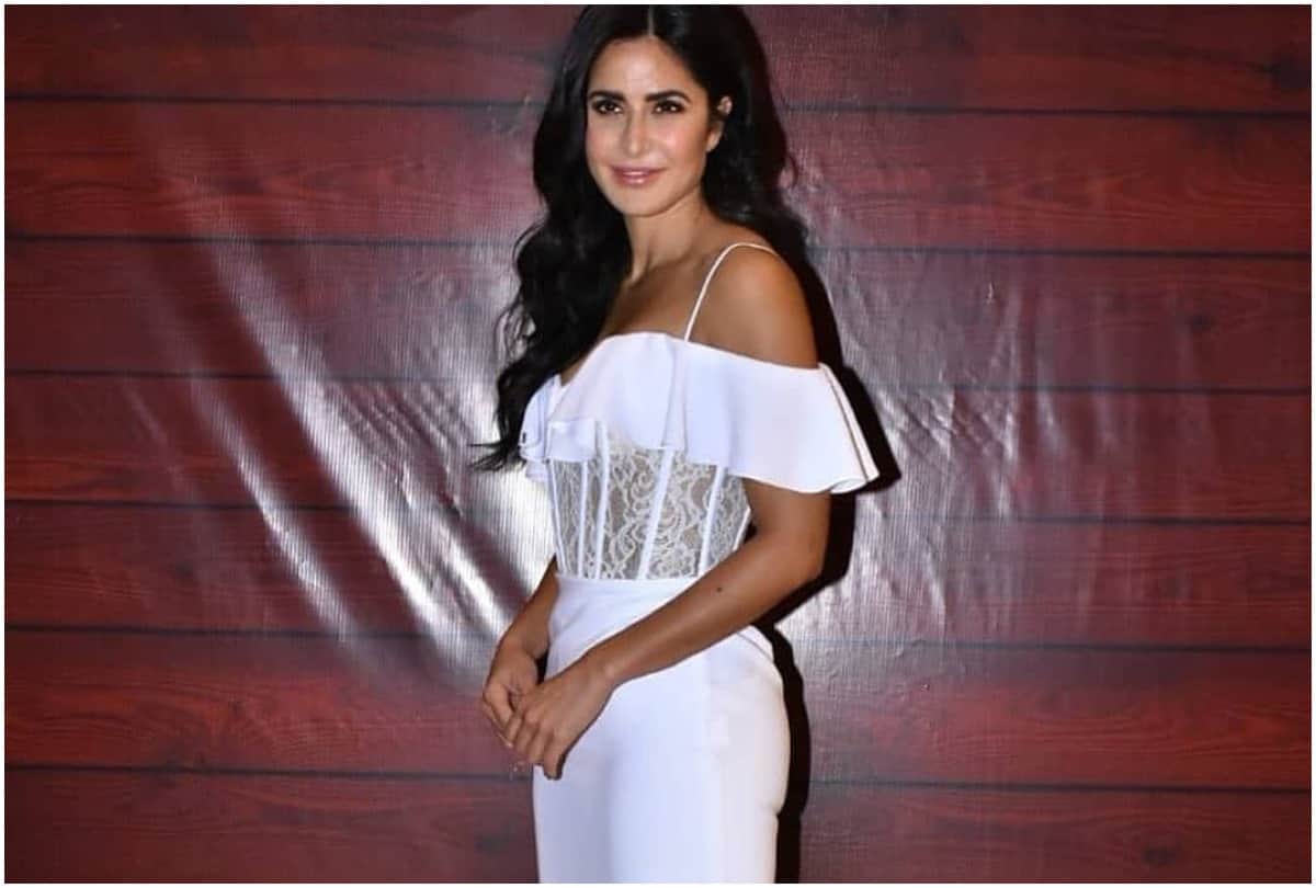 katrina kaif wore these dresses in different events cost lakhs in rupees