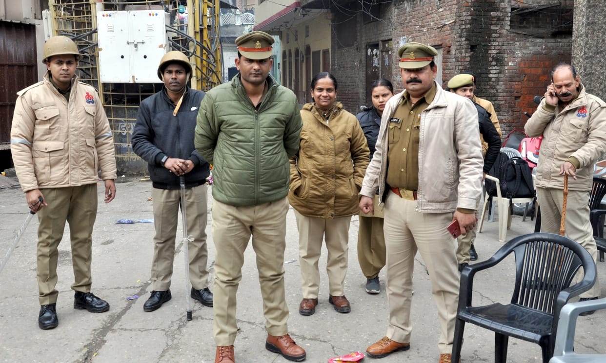 Police kept cautious on the prayers