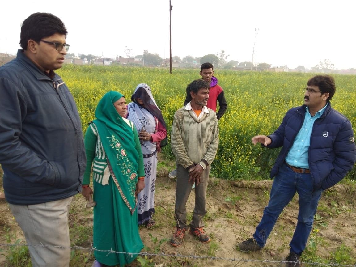 Hathras: The weather saved farmers' sweat