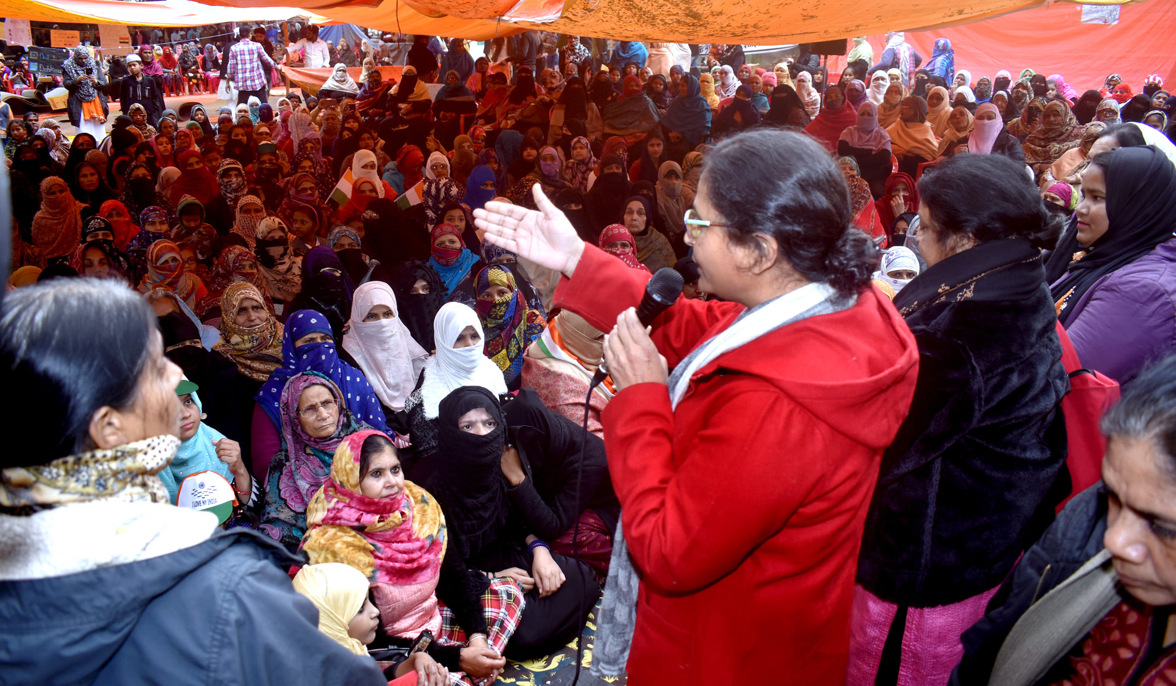 Police entered Mansoor Ali Park, returned after protest