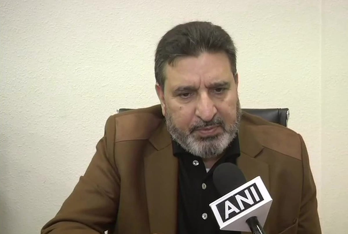 Syed Altaf Bukhari, Former Jammu-kashmir Finance Minister and former PDP leader, article 370