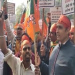 मनोज तिवारी के विरोध में पूर्वांचली