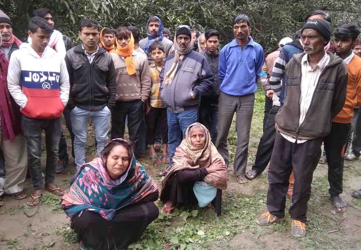 Dead body of married woman found along the canal in unnao