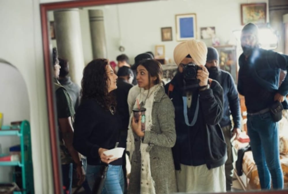 Taapsee Pannu Fans Angry For not Meet her during  Haseen Dilruba Shooting in haridwar