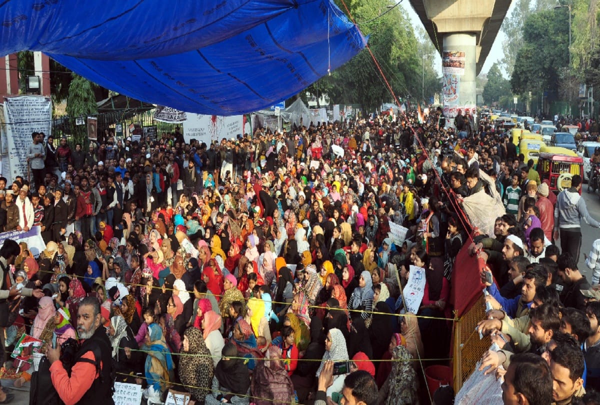 Jamia students again sit on road in protest against CAA