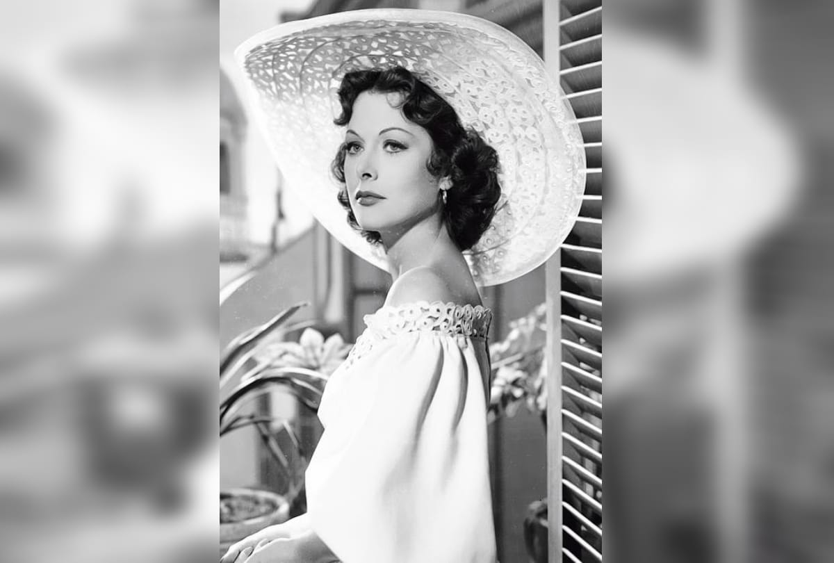 Hedy lamarr who invented wifi as secret communication system