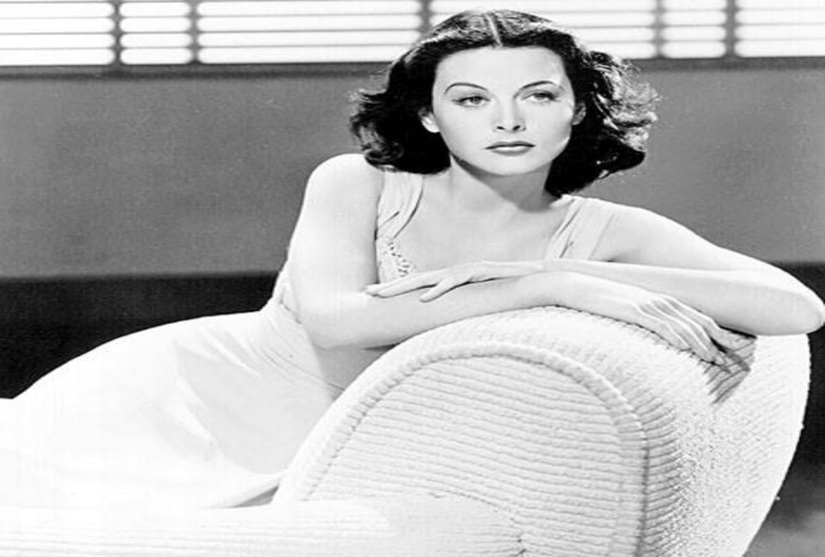 Hedy lamarr who invented wifi as secret communication system