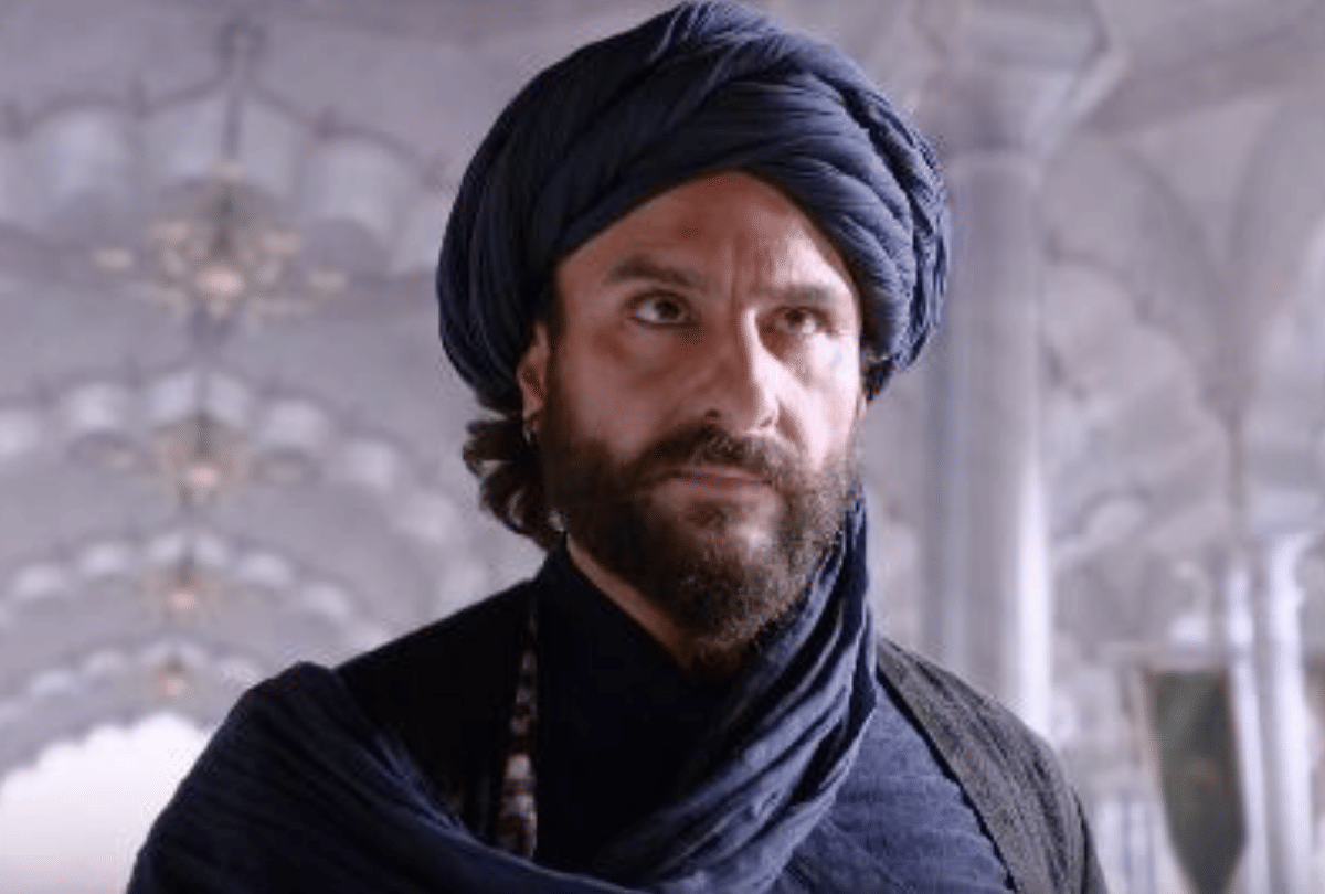 Saif Ali Khan reveals how to shoot scene without cloth in Vishal Bhardwaj film Omkara