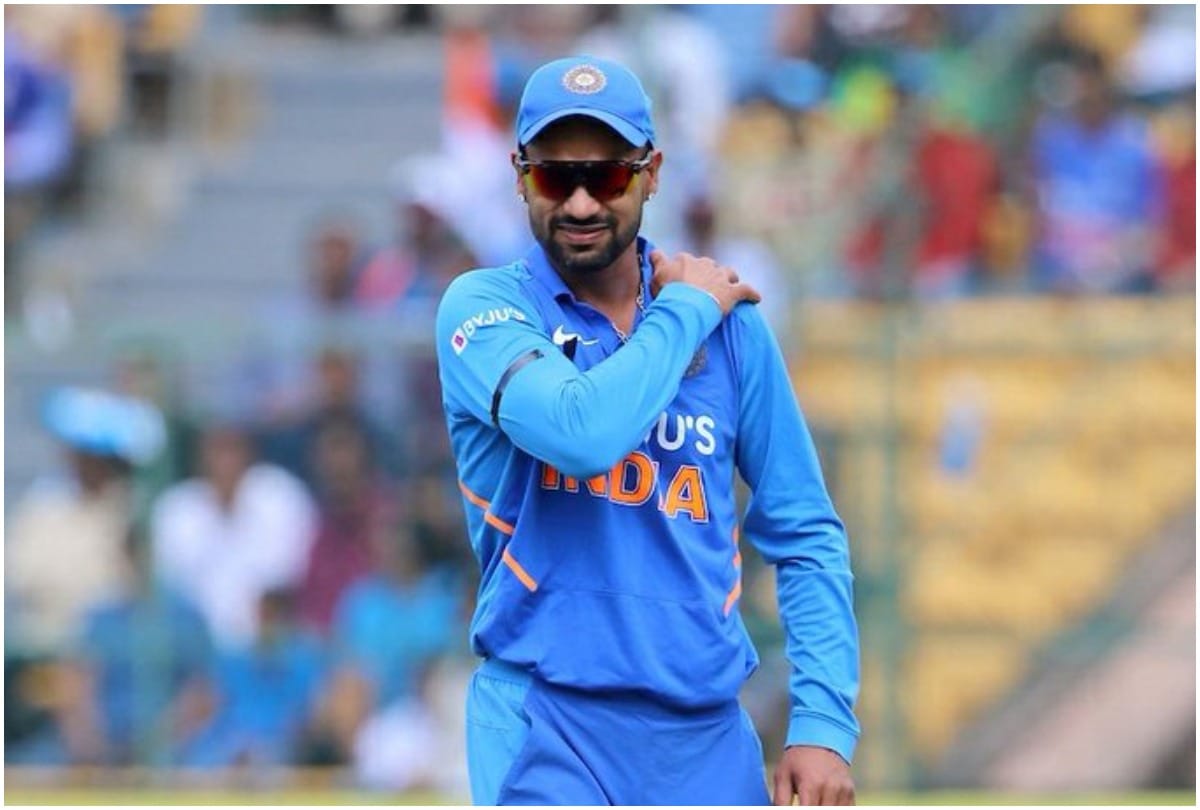 India vs australia: Due to injury shikhar dhawan not coming for opening 
