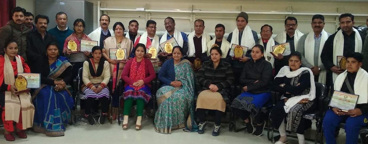 18 teachers awarded for excellent work in Sharadotsav