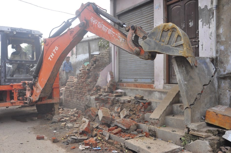Officers run against encroachment