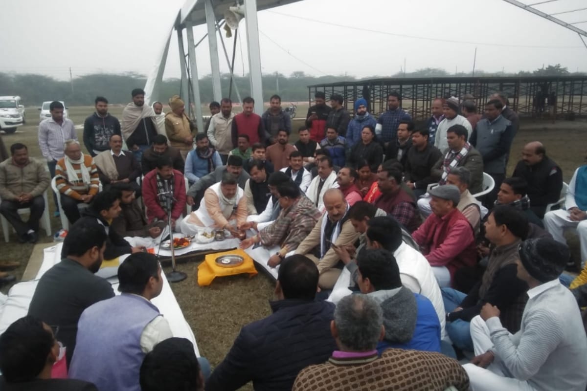 BJP leaders perform Bhoomi Pujan before defence minister Rajnath Singh  rally in Meerut
