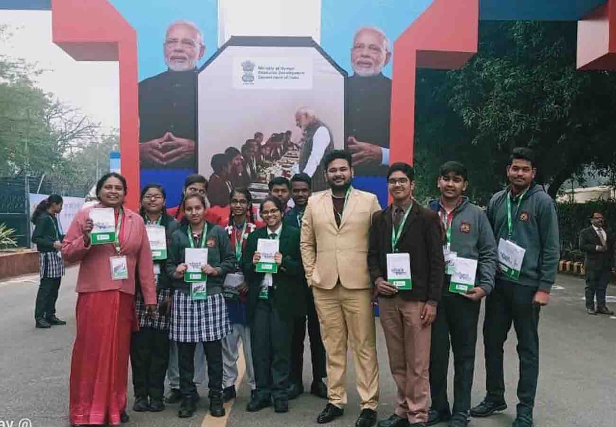 Students of kanpur arrived in Delhi to discuss the exam with PM Modi