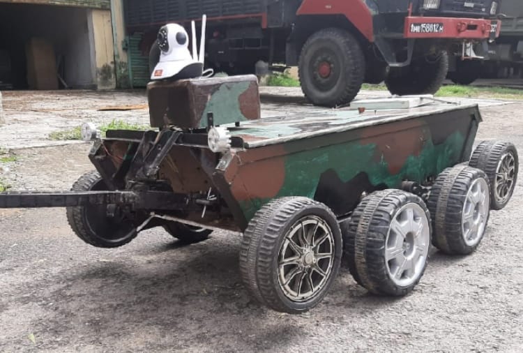 Army Jawan made remote mobile robot who is capable to defuse Bomb