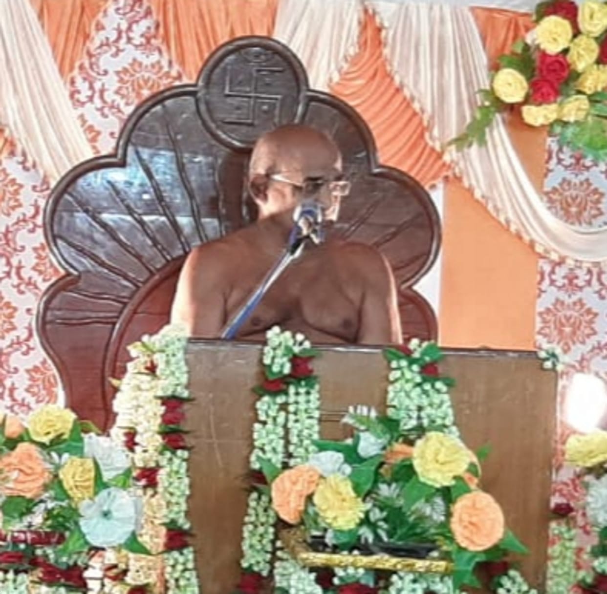 A person lives in the account of sin and virtue all his life: Gupti Sagar Maharaj