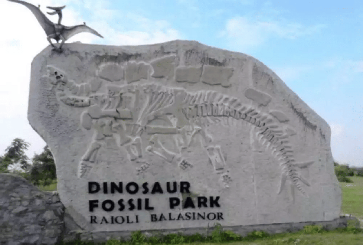 jurassic park gujarat unexplored places dinosaur fossil park
