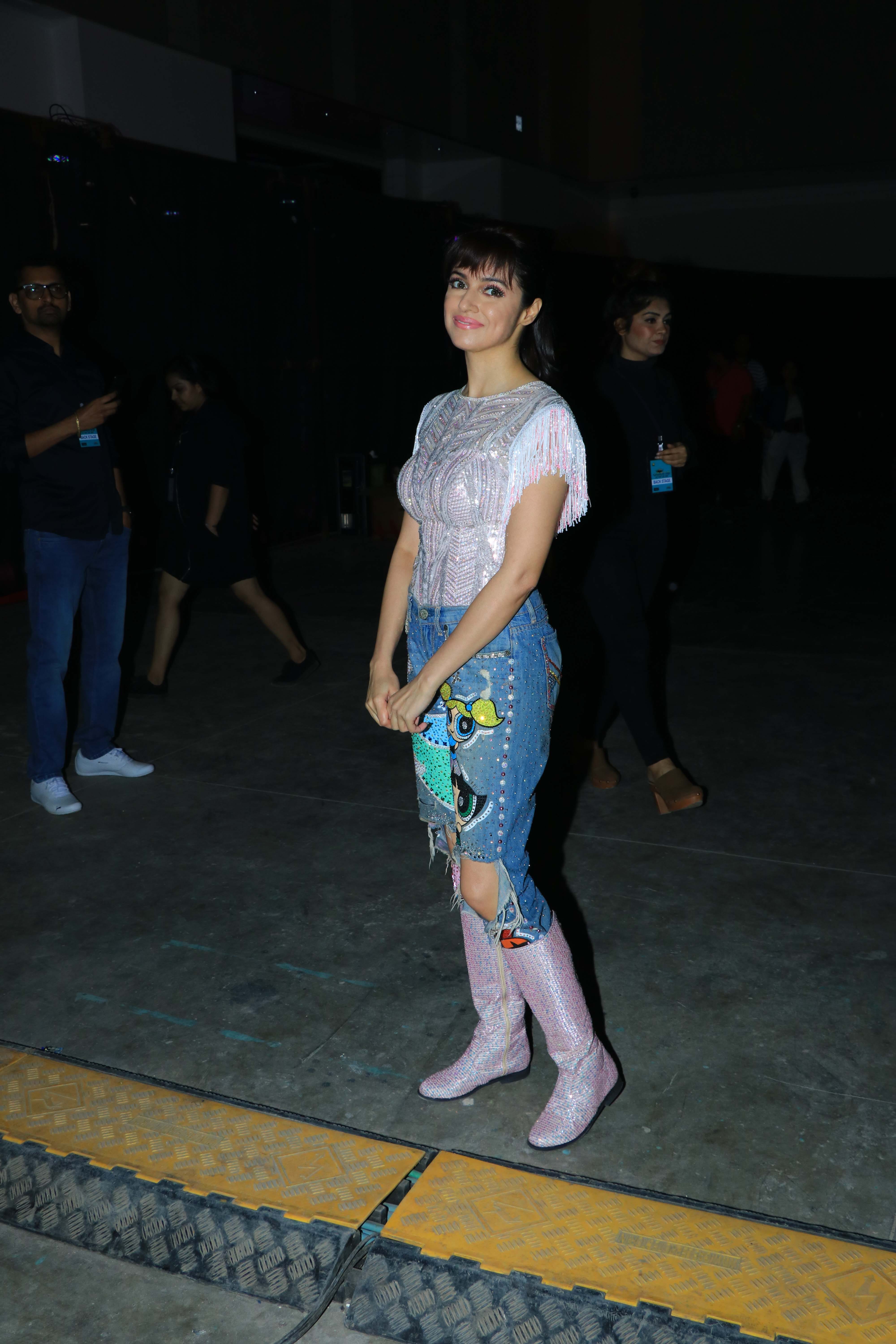 Divya Khosla Kumar slams delhi chief minister arvind kejriwal says why he is spending crores of money on his personal advertisements