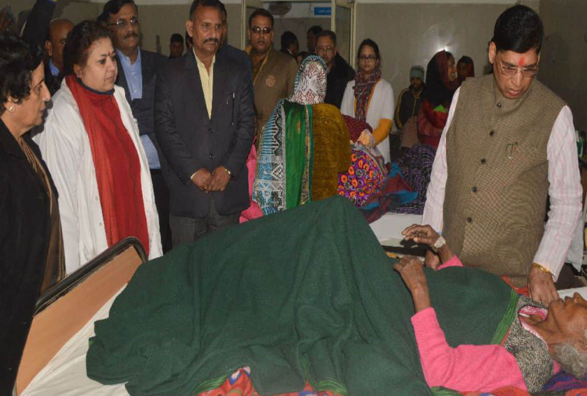 Up Minister Dr. GS Dharmesh Inspected SN Medical College