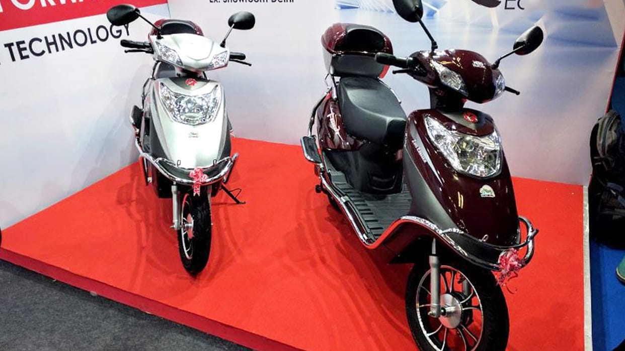 Buy Hero Flash electric scooter on huge discount, Price starting at rs 29,990