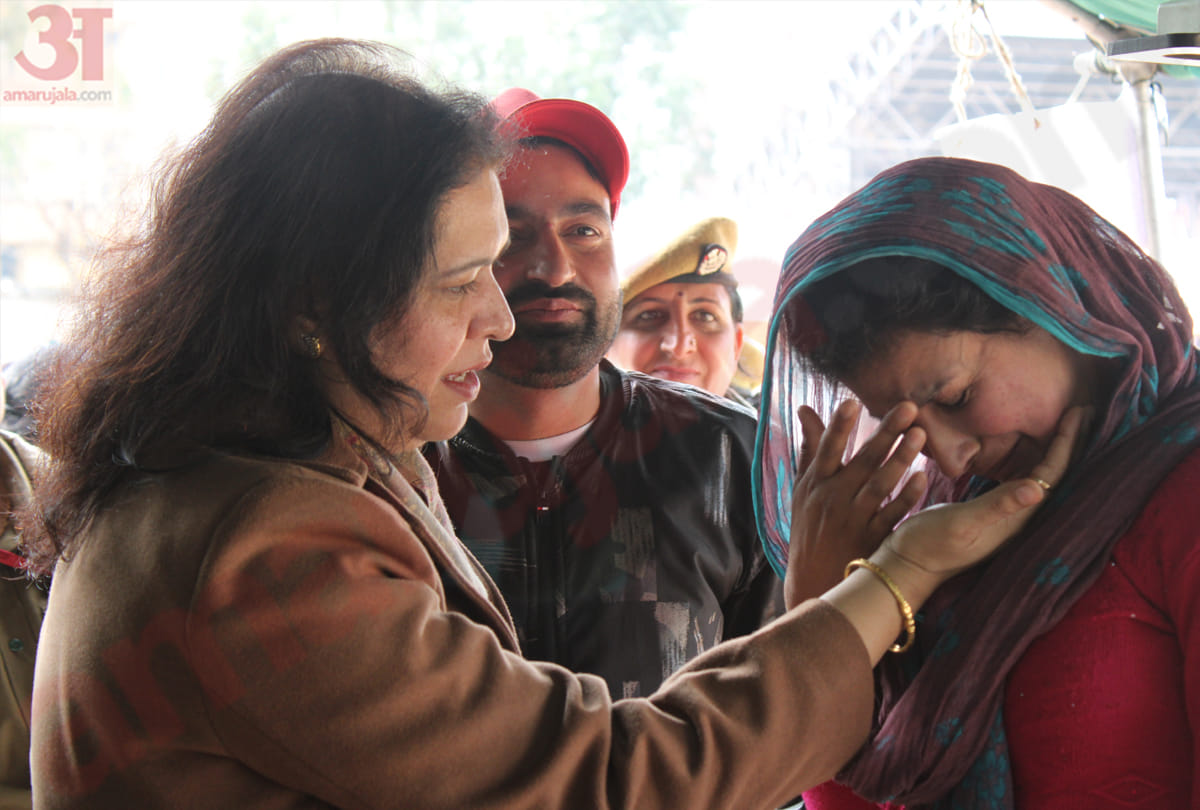 jammu kashmir police women recruitment rally, photos of recruitment rally of police constable
