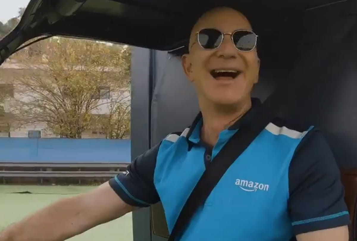 E-commerce company Amazon ceo jeff bezos to include 10,000 electric vehicles in delivery fleet