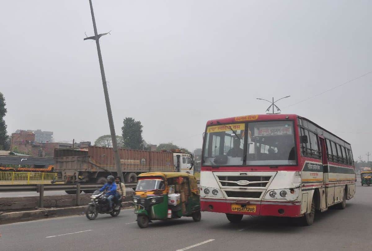 Delhi Agra NH 2 not safe for drive in fog