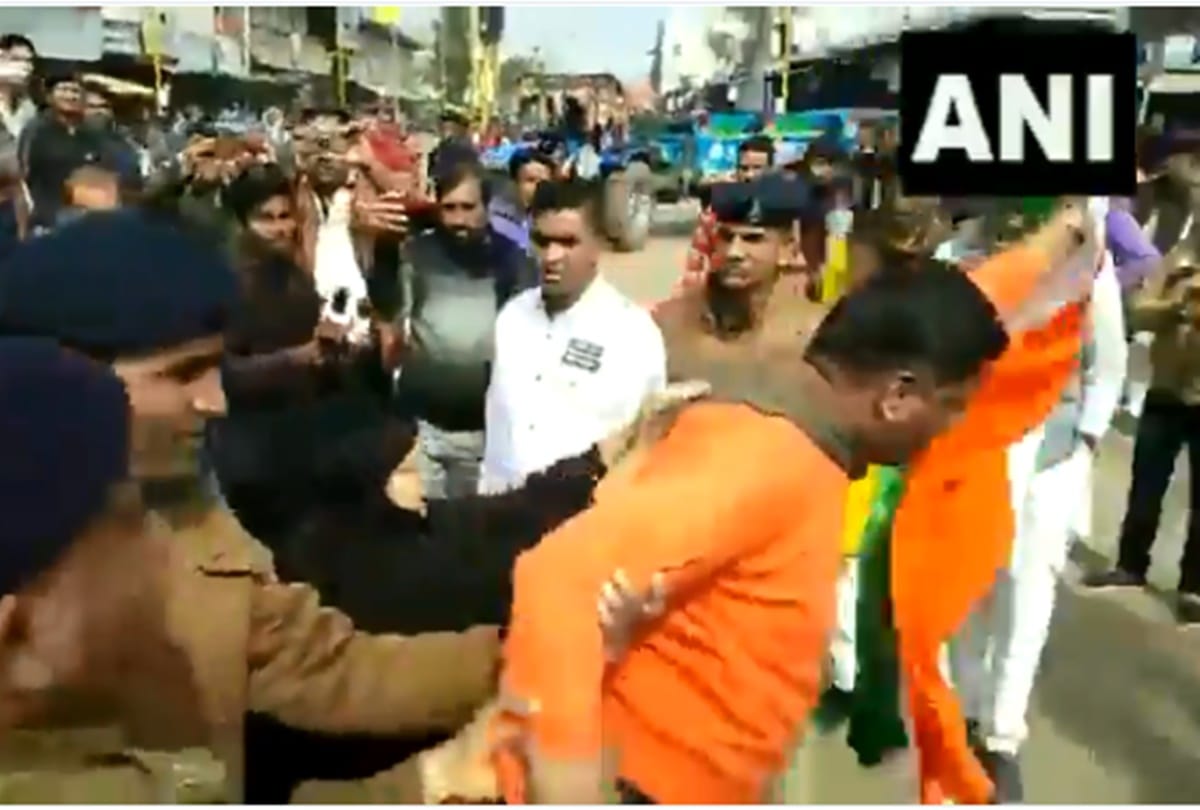 Rajgarh BJP CAA Support Rally Shivraj Singh Chouhan on Nidhi Nivedita, Digvijaya Singh Reply