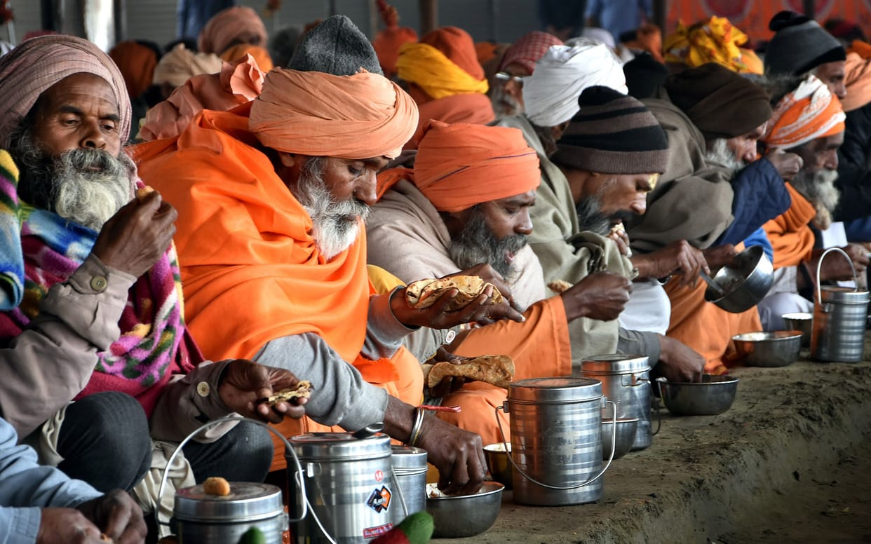 Saints trapped in 'Maya' on Sangam's sand