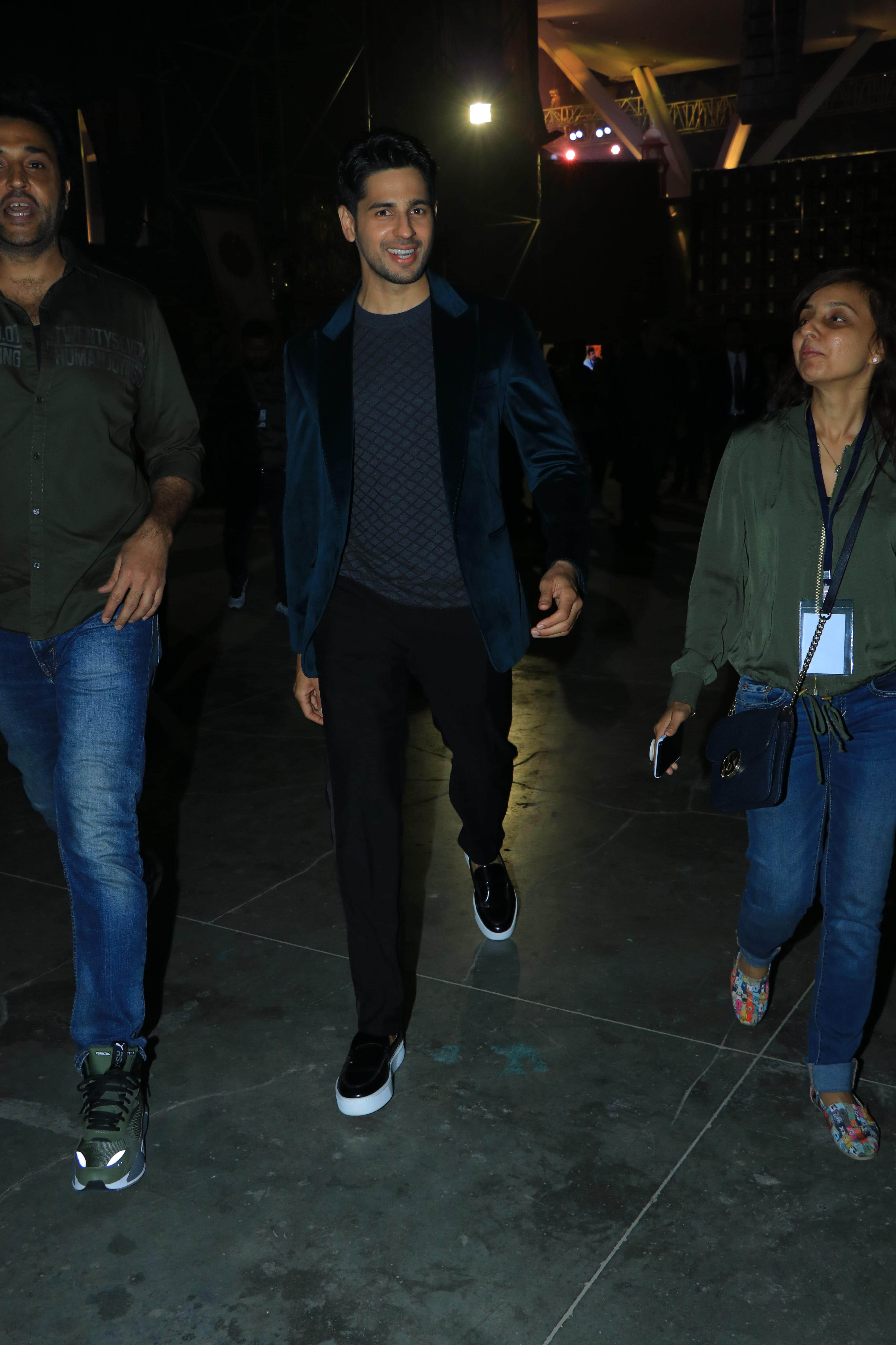 Umang 2020 Janhvi Kapoor Katrina Kaif Anil Kapoor Priyanka Chopra Madhuri Dixit seen in ceremony