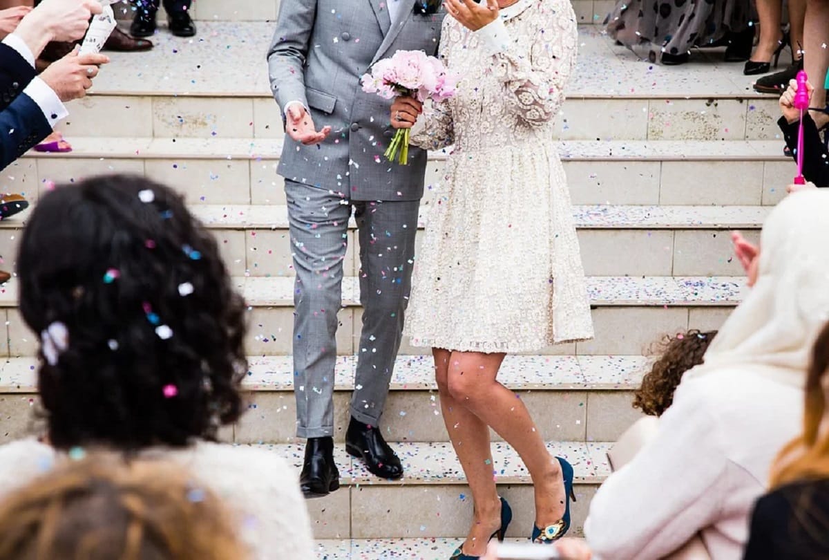 Bride charges entrance fee from guests for her wedding expenses in US