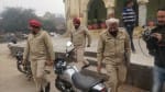 एसआईटी नगर परिषद कार्यालय से बाहर आती हुई।