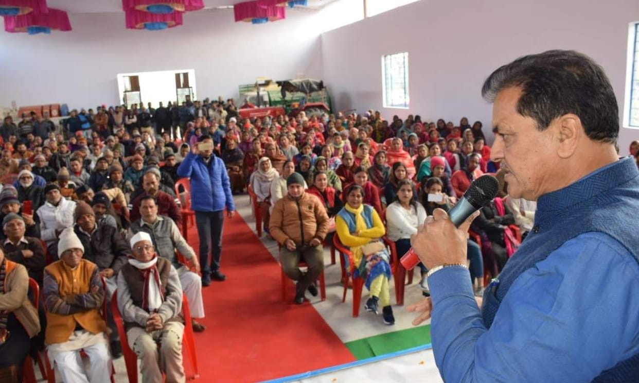 Assembly Speaker announced to give 10 lakh for road construction