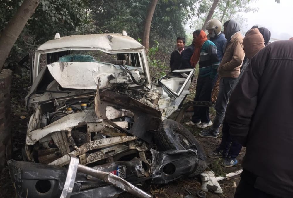 Big road accident in Amethi of uttar pradesh