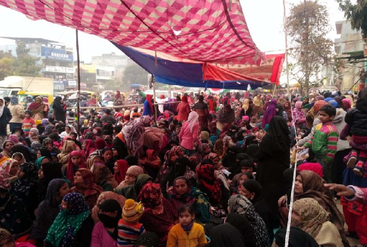 After Shaheen Bagh protesters built symbolic India Gate in Khureji