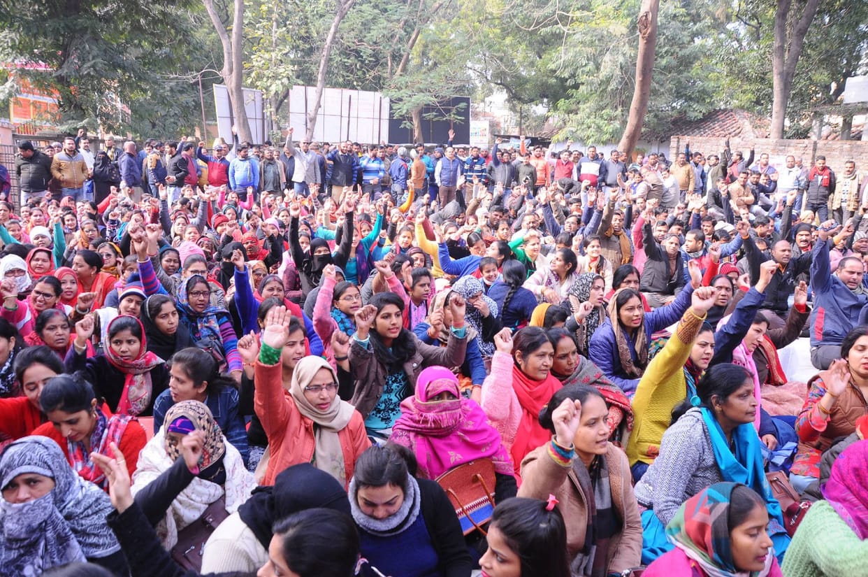 Three thousand schools lock locks due to teachers' strike