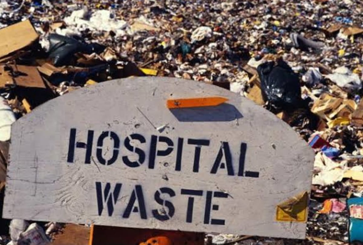 Medical notice to Krishna hospital on garbage in basement