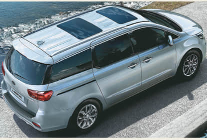 Kia Carnival MPV Sunroof